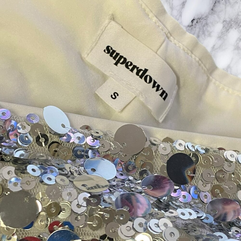 Superdown Kaori Mini Short Silver - image 4